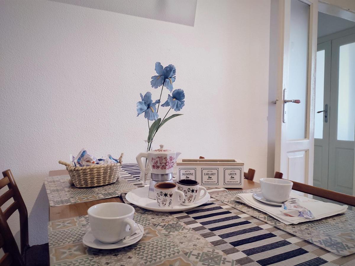 Flower 11 Apartment Bari Buitenkant foto
